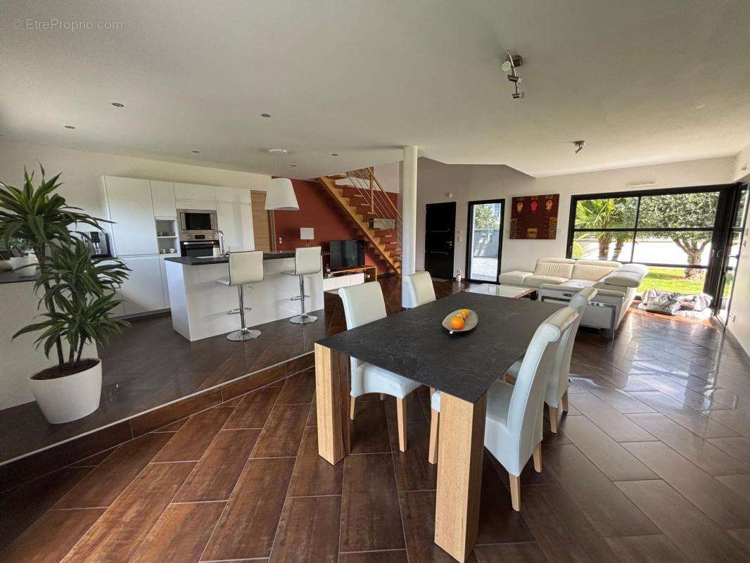 Maison à SAINT-MARTIN