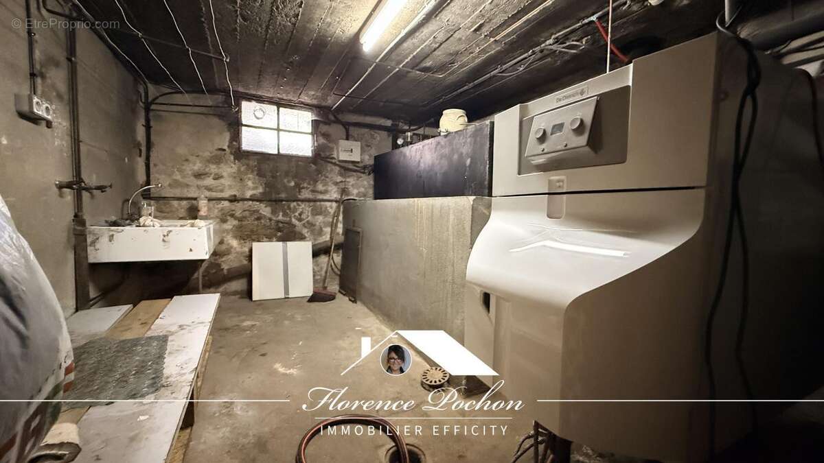 Maison 158 m² à Craponne-Sur-Arzon  - photo 10