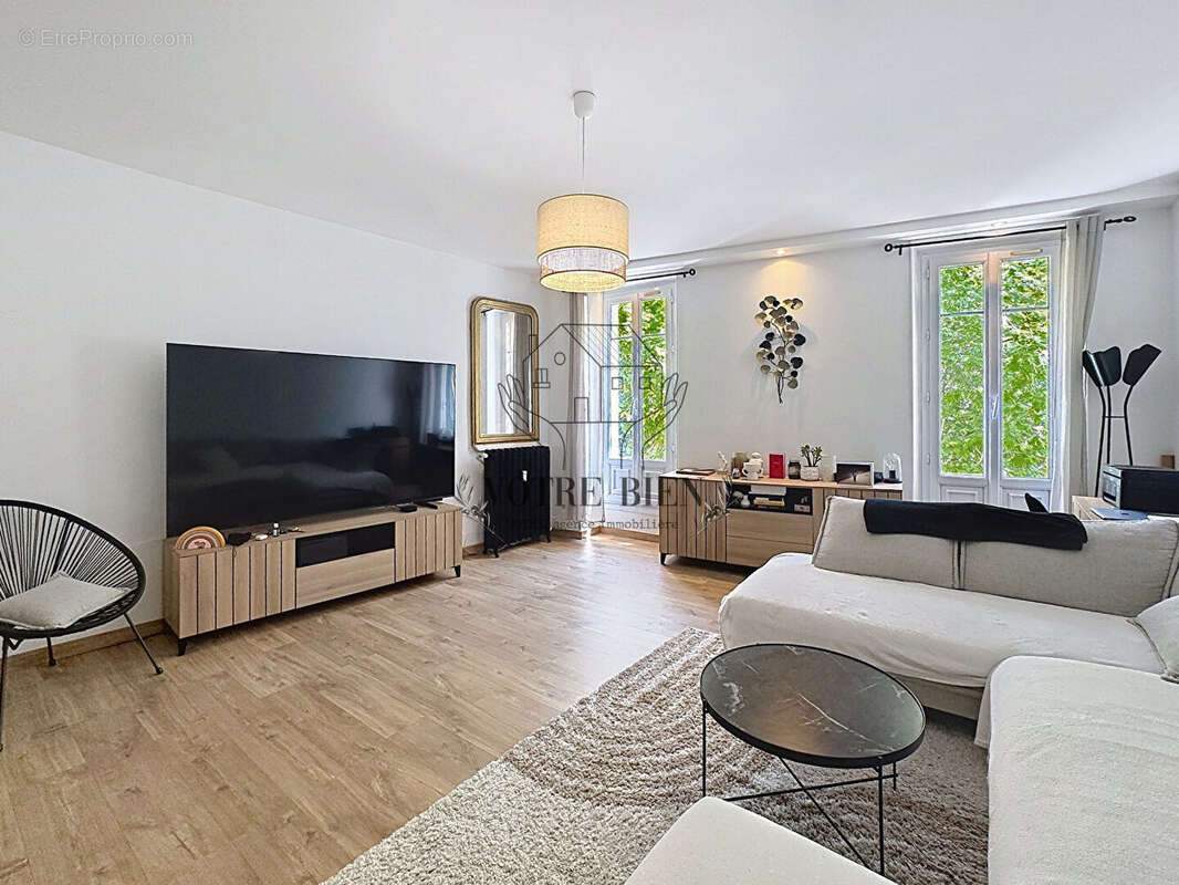 Appartement Manosque 4 pièce(s) 112.15 m2 - photo 2