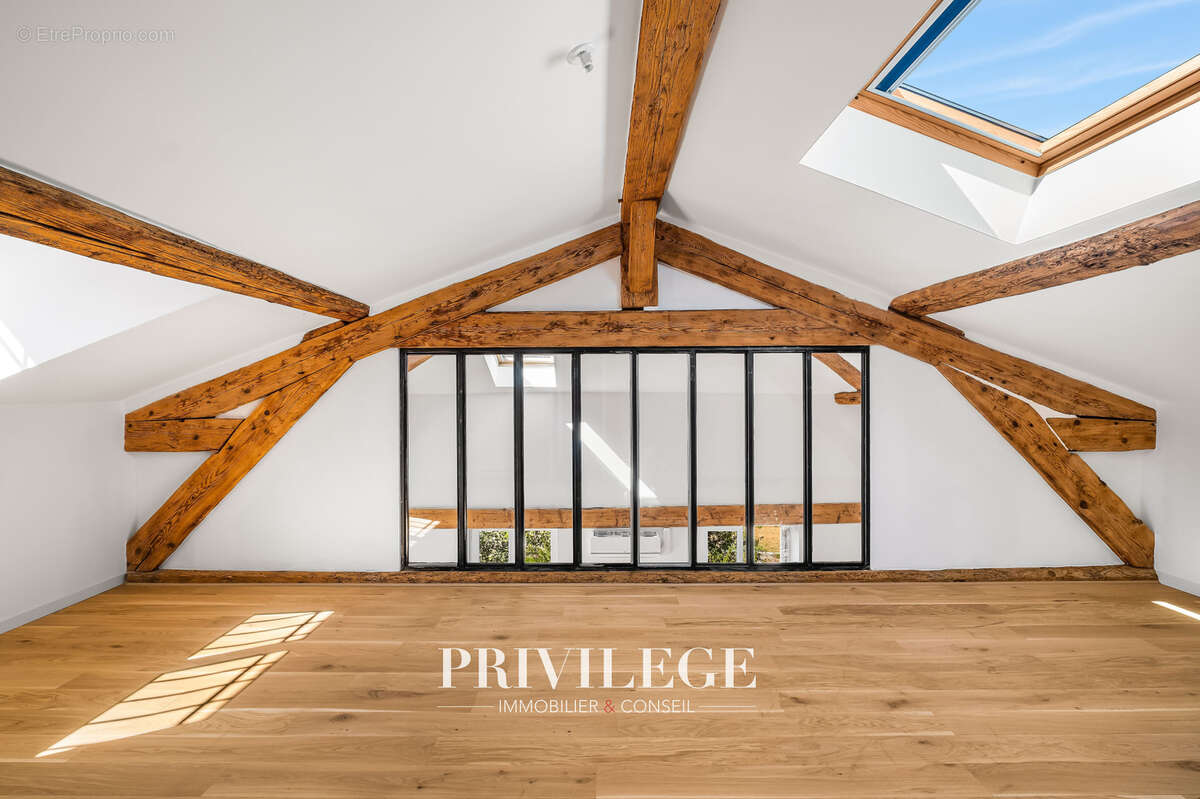 Appartement à LYON-9E