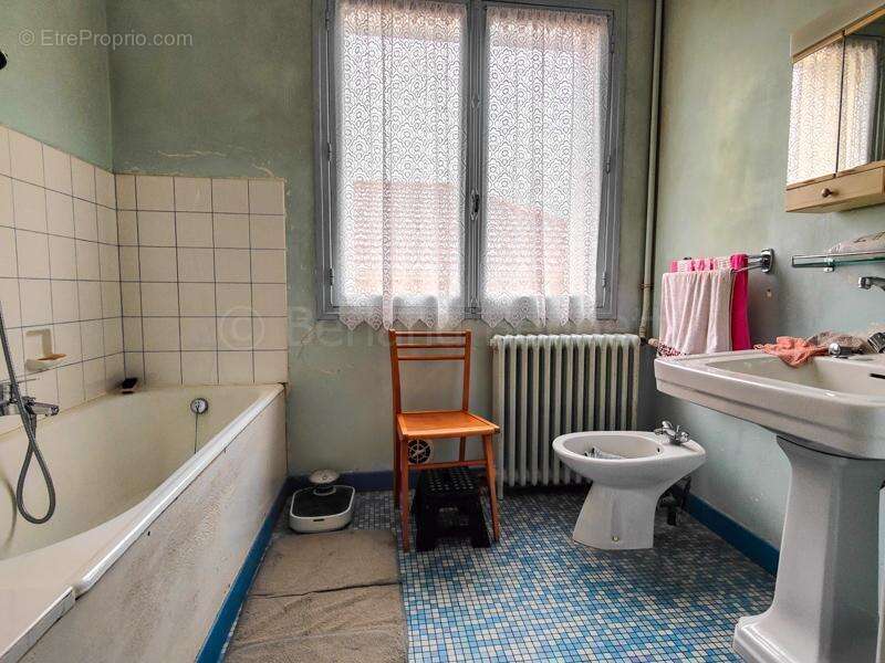 Maison à SAUZE-VAUSSAIS