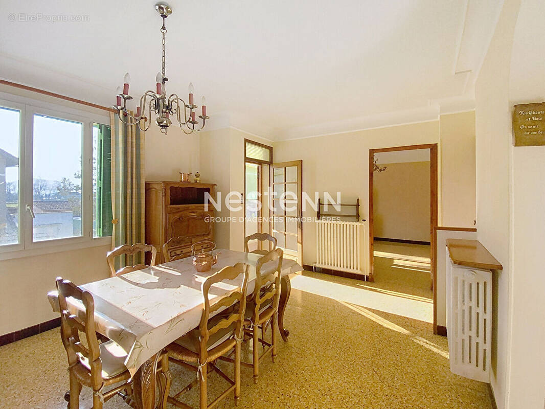 Maison à VILLELAURE