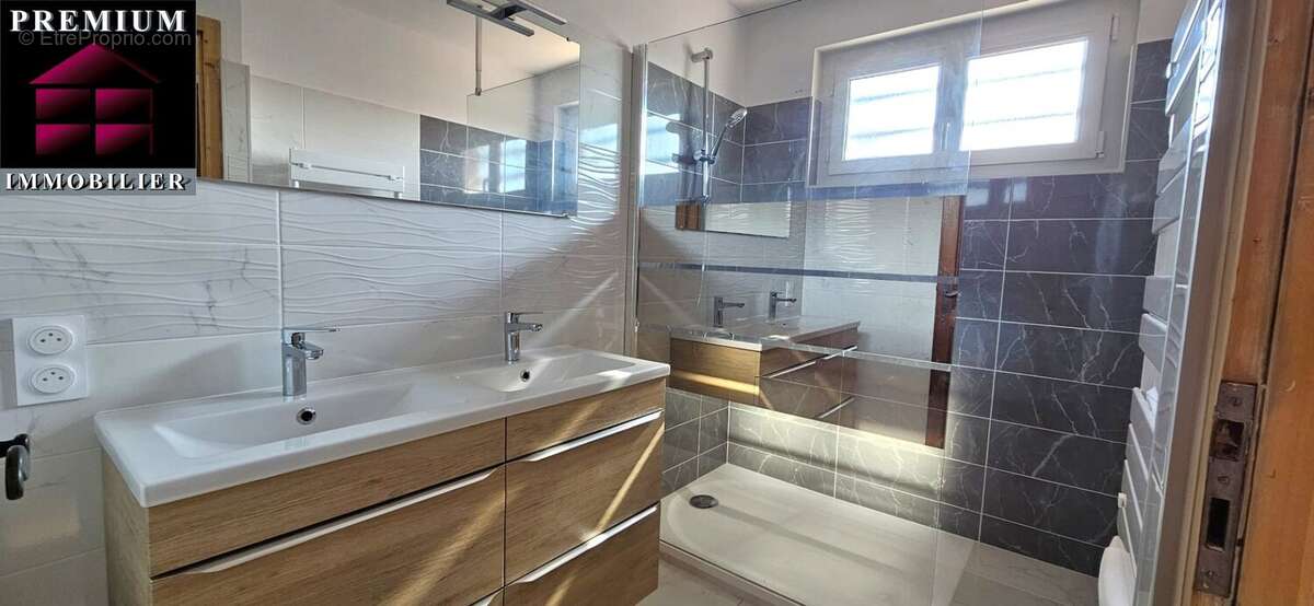 Maison à SAINT-ESTEVE