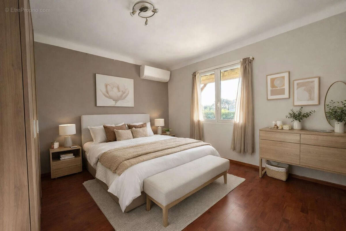 Appartement à SAINT-RAPHAEL