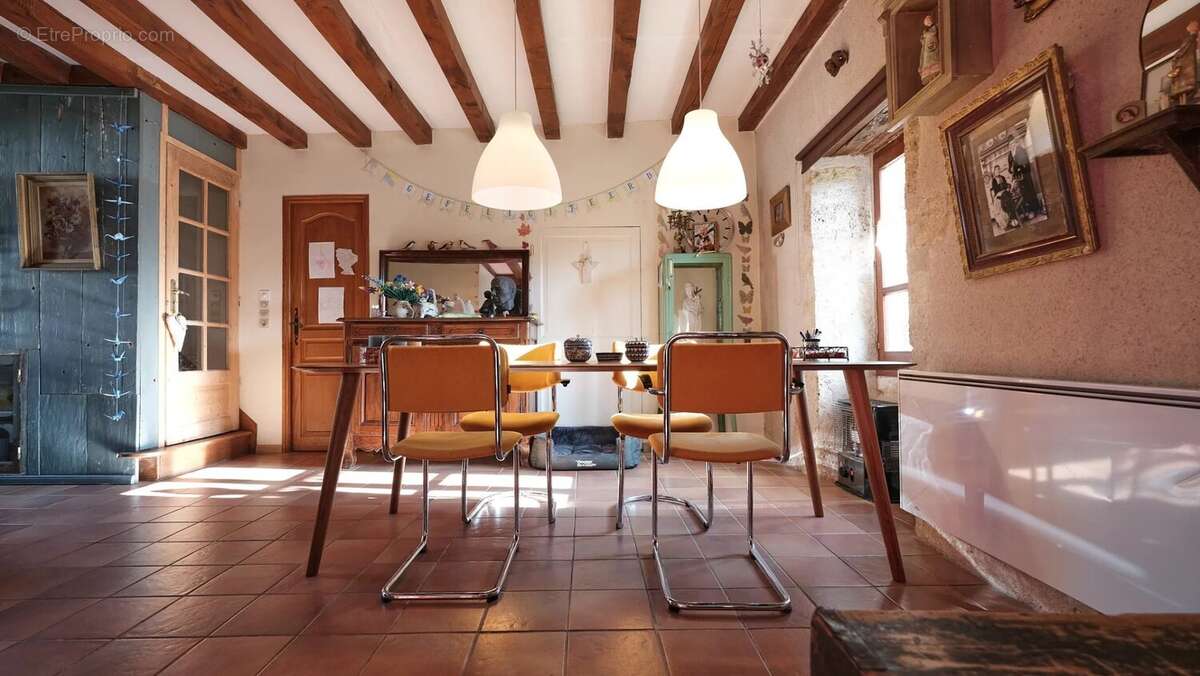 Maison à CHAMPALLEMENT