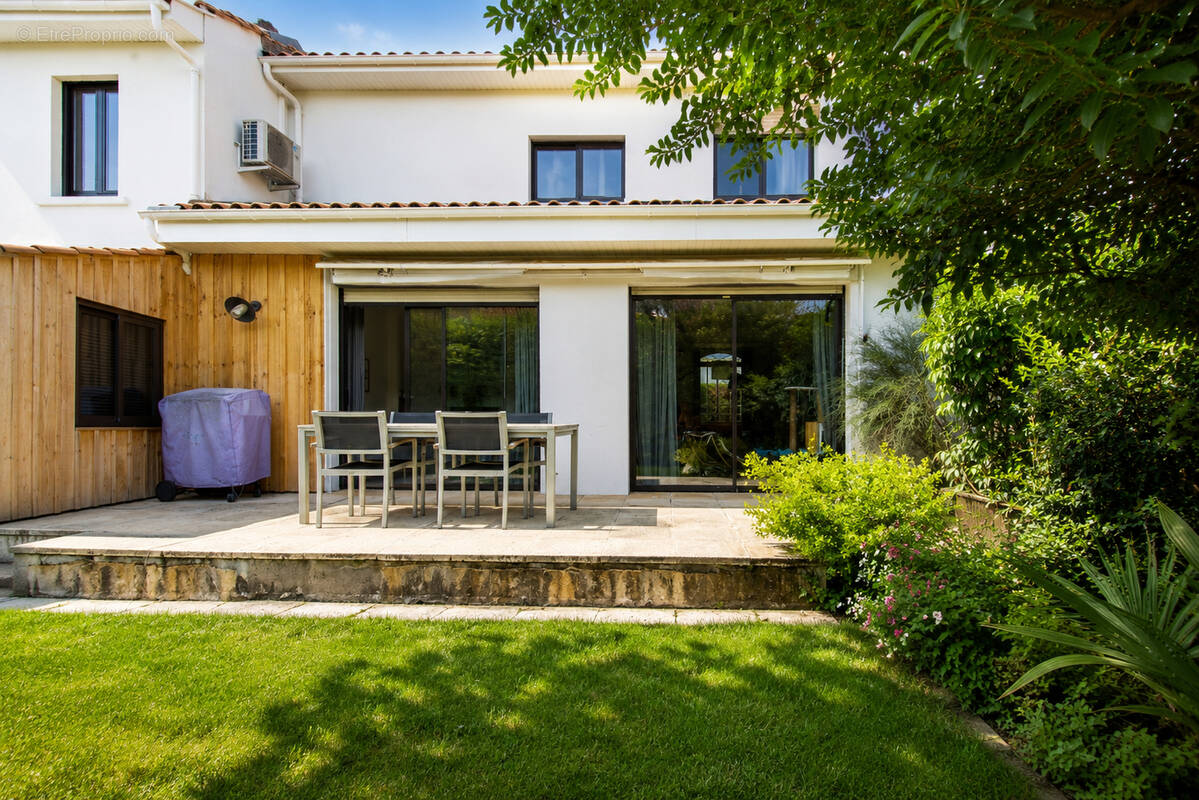 Photo Maison à Le Bouscat au prix de 1 148 000€