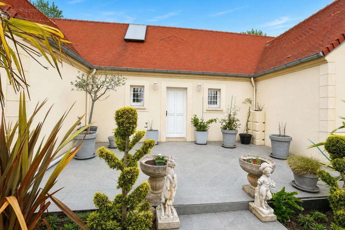Maison à SOIGNOLLES-EN-BRIE