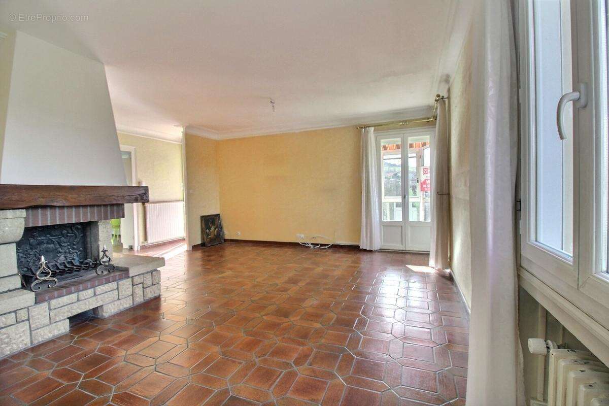 Maison à LA RICAMARIE