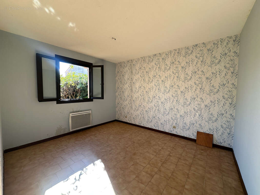 Maison à MONTESQUIEU-DES-ALBERES