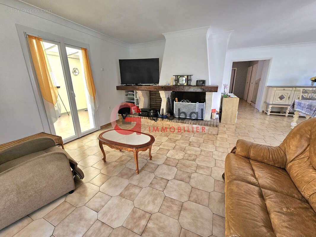 Villa familiale T6 155 m2/ 918 m2 - photo 3
