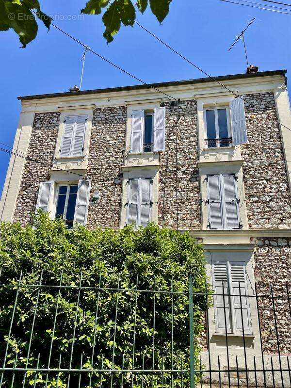 Appartement à MELUN