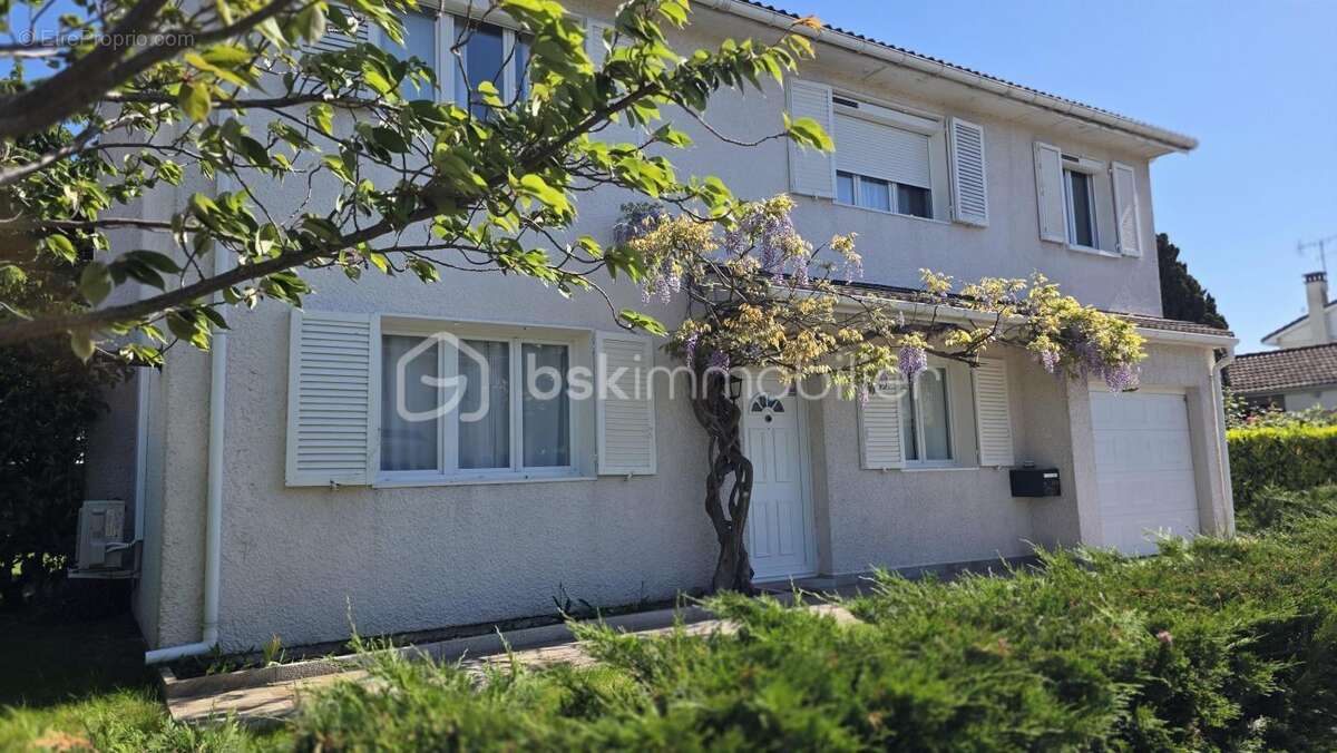 Maison à SAINT-GERMAIN-LES-CORBEIL