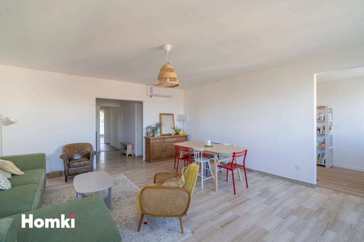 Appartement à MARSEILLE-8E
