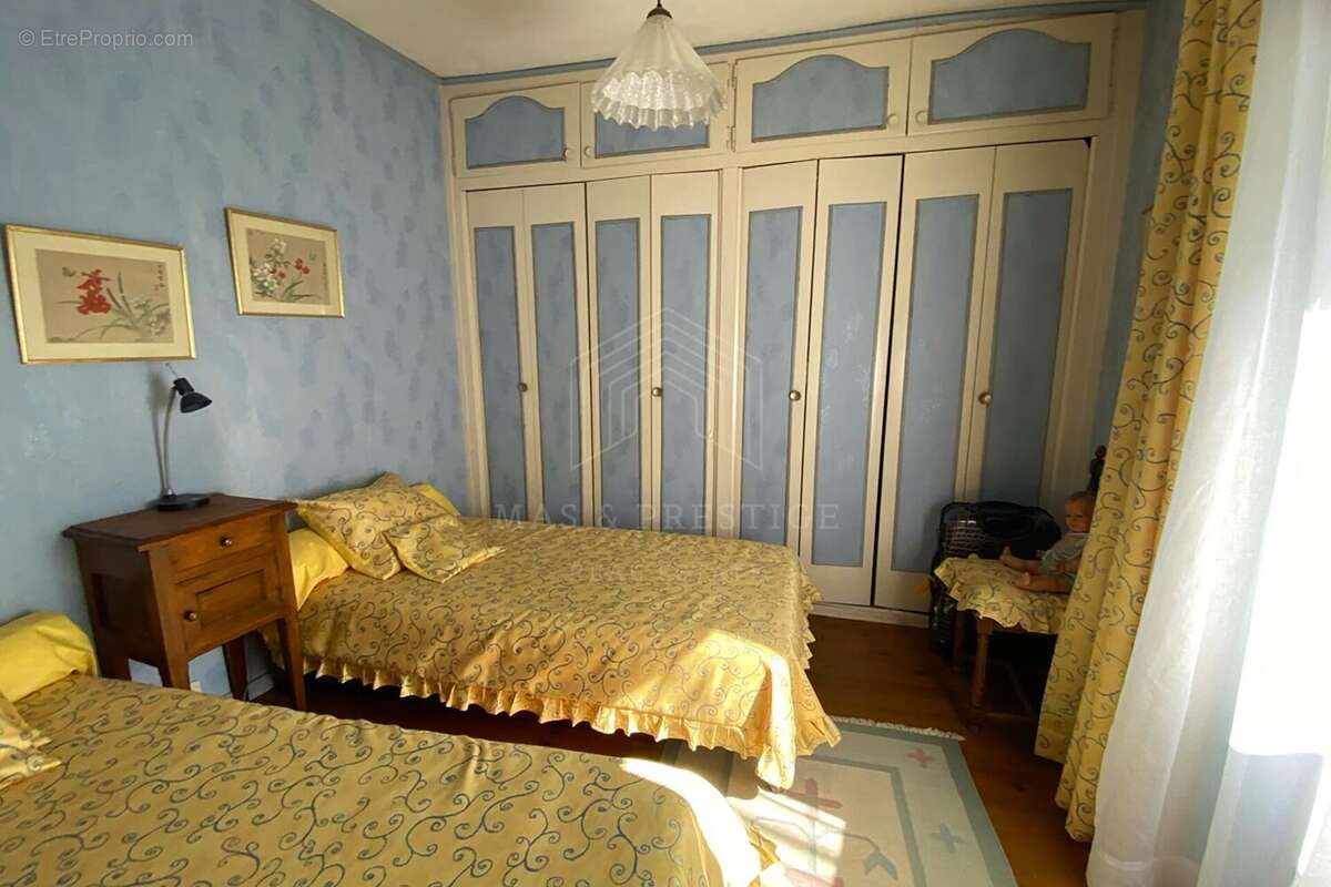 Maison à SAINT-LAURENT-DE-CERDANS