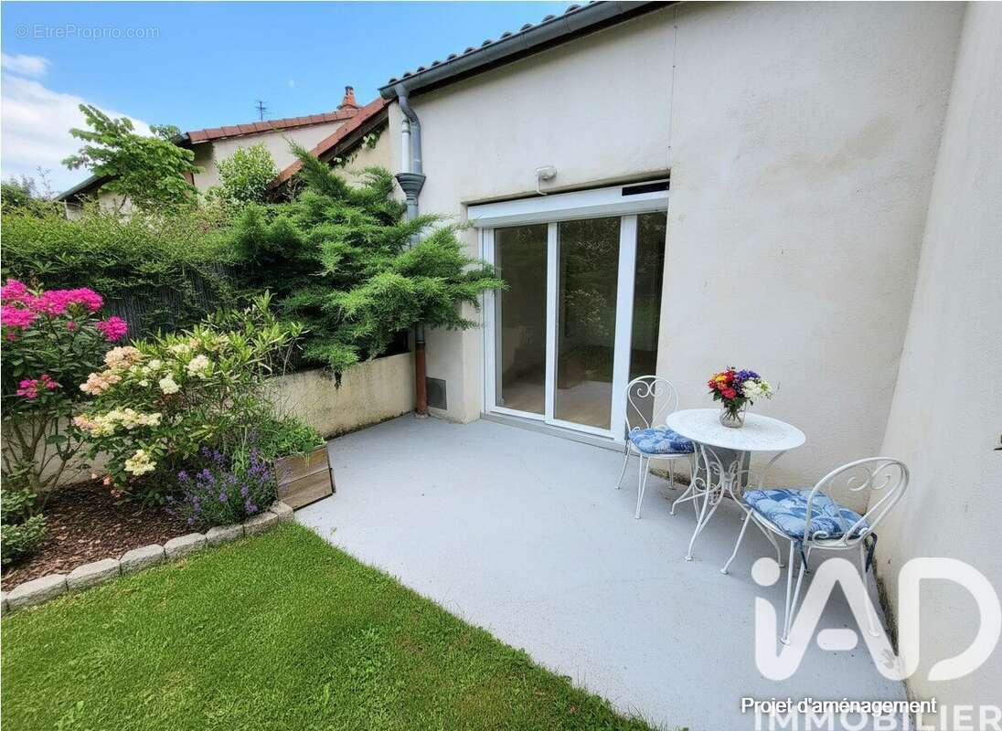 Photo 9 - Maison à SAINT-JUST-SAINT-RAMBERT
