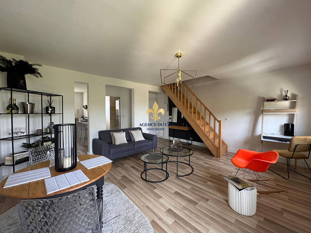 Appartement à GOUVIEUX