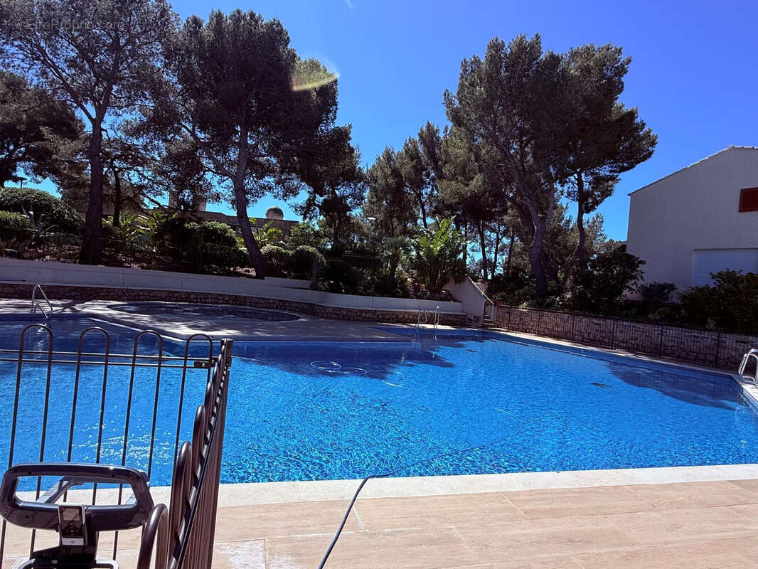 Appartement à SAINT-MANDRIER-SUR-MER