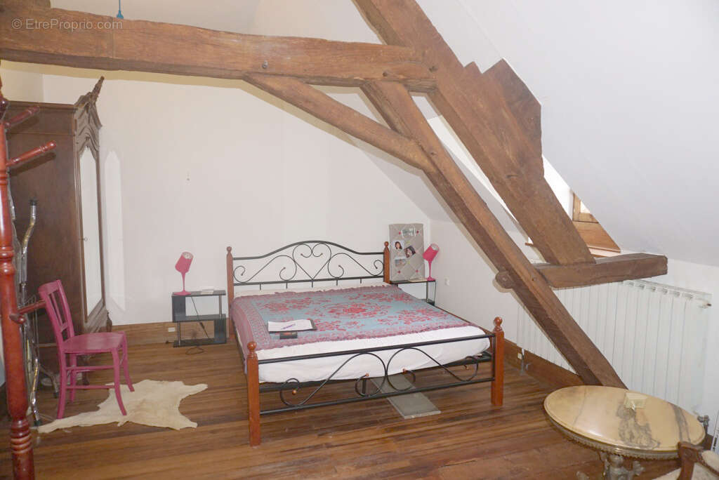 Maison à CHAROLLES