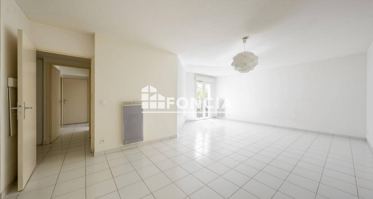 Appartement à VILLENAVE-D&#039;ORNON