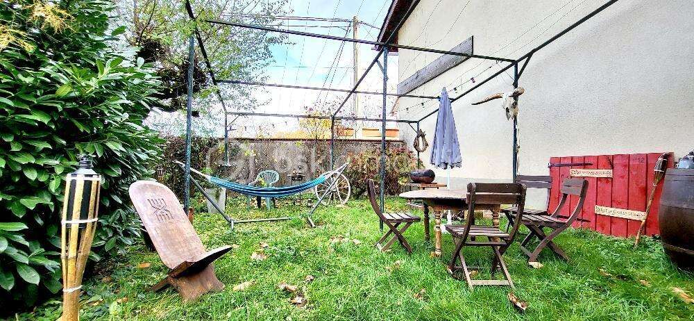 Maison à BEAUCROISSANT