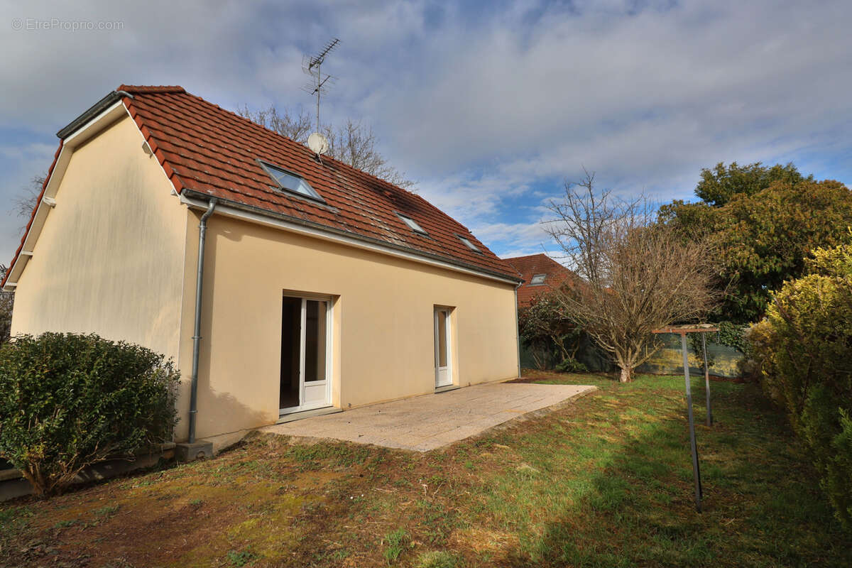Maison à ROSIERES-PRES-TROYES