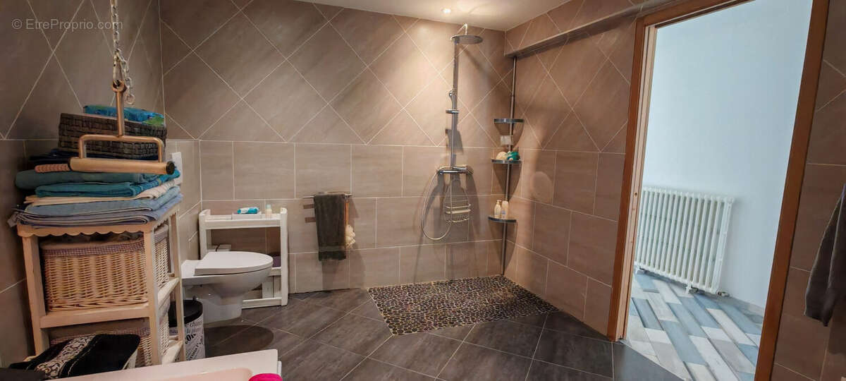 Maison 210 m² à Troissy  - photo 8