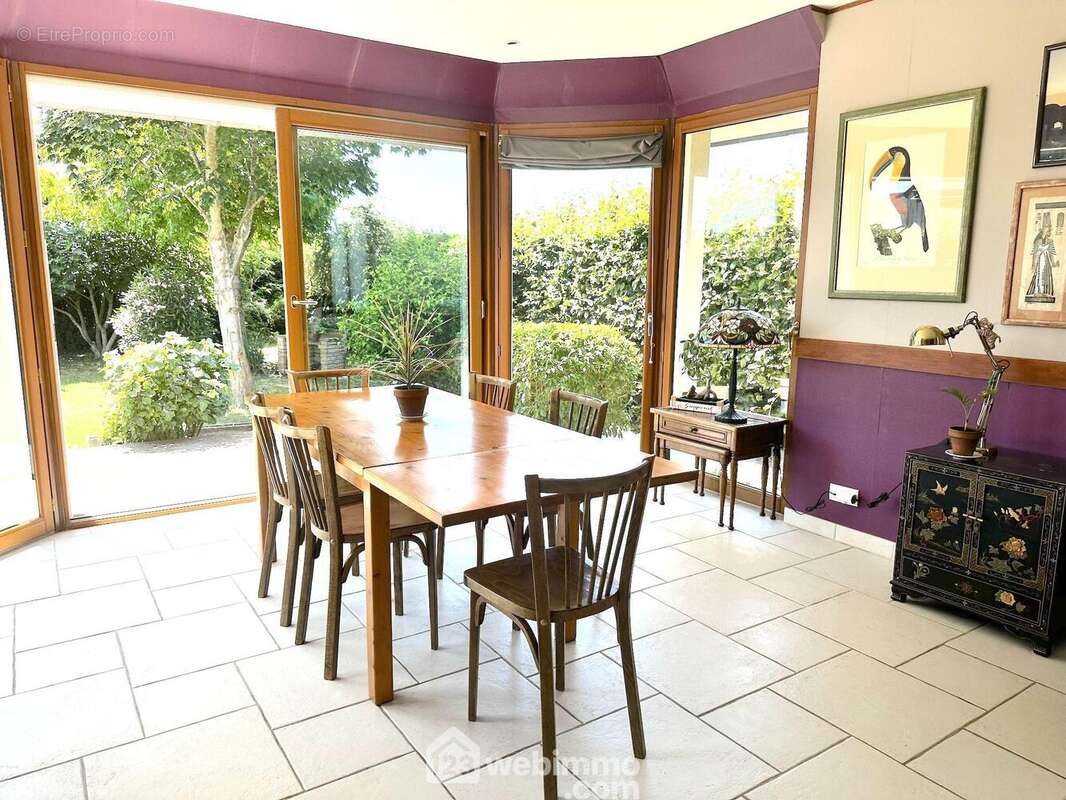 Maison 186 m² à Maze  - photo 5