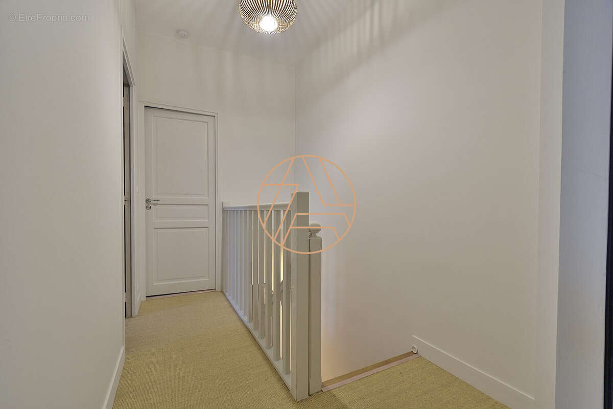 Maison à SAINT-MAUR-DES-FOSSES