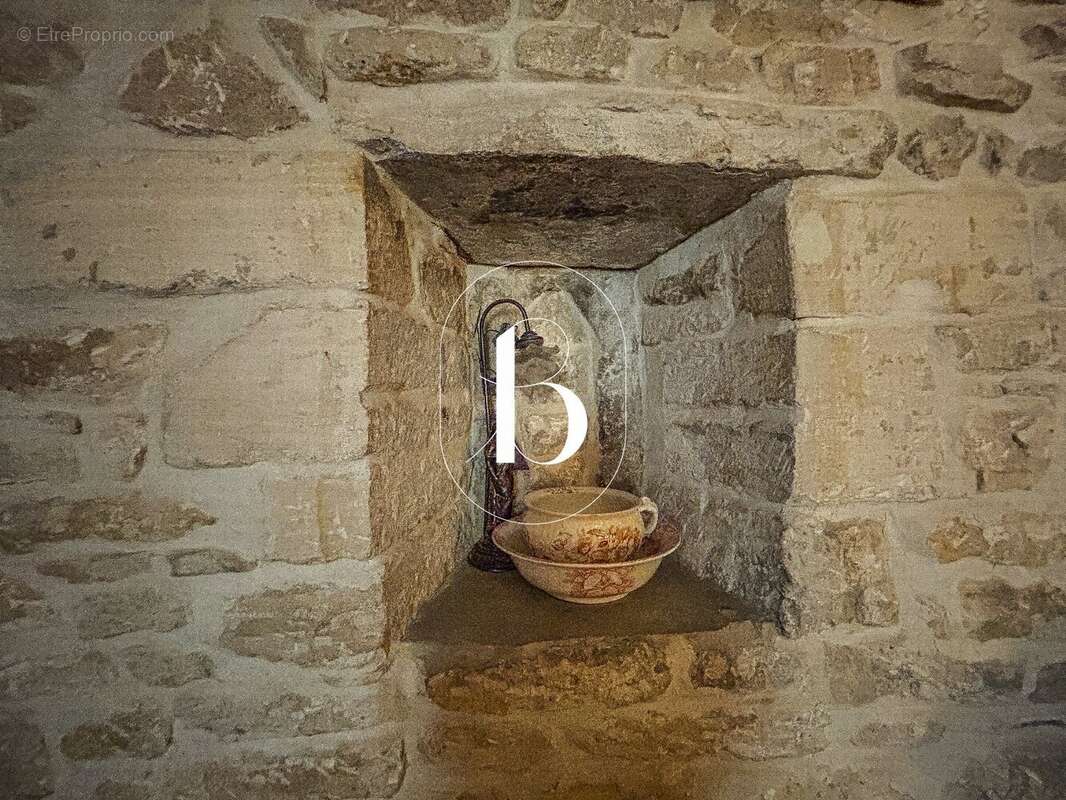 Maison à BARJAC