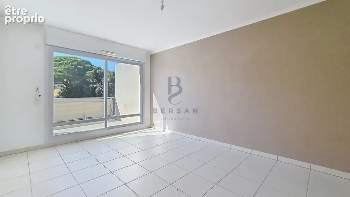 Appartement 2 pieces la tour de mare fréjus proche des commerces - photo 5