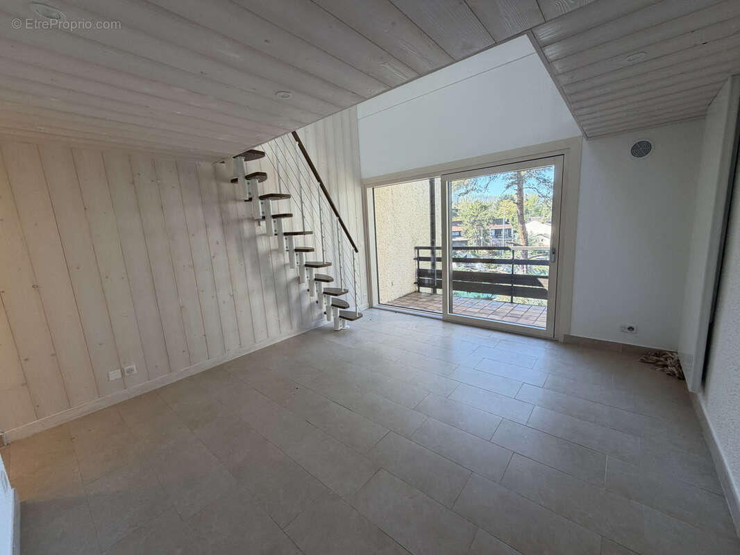 THONON LES BAINS - Port Ripaille - Appartement 2 pièces avec amarrage - photo 2