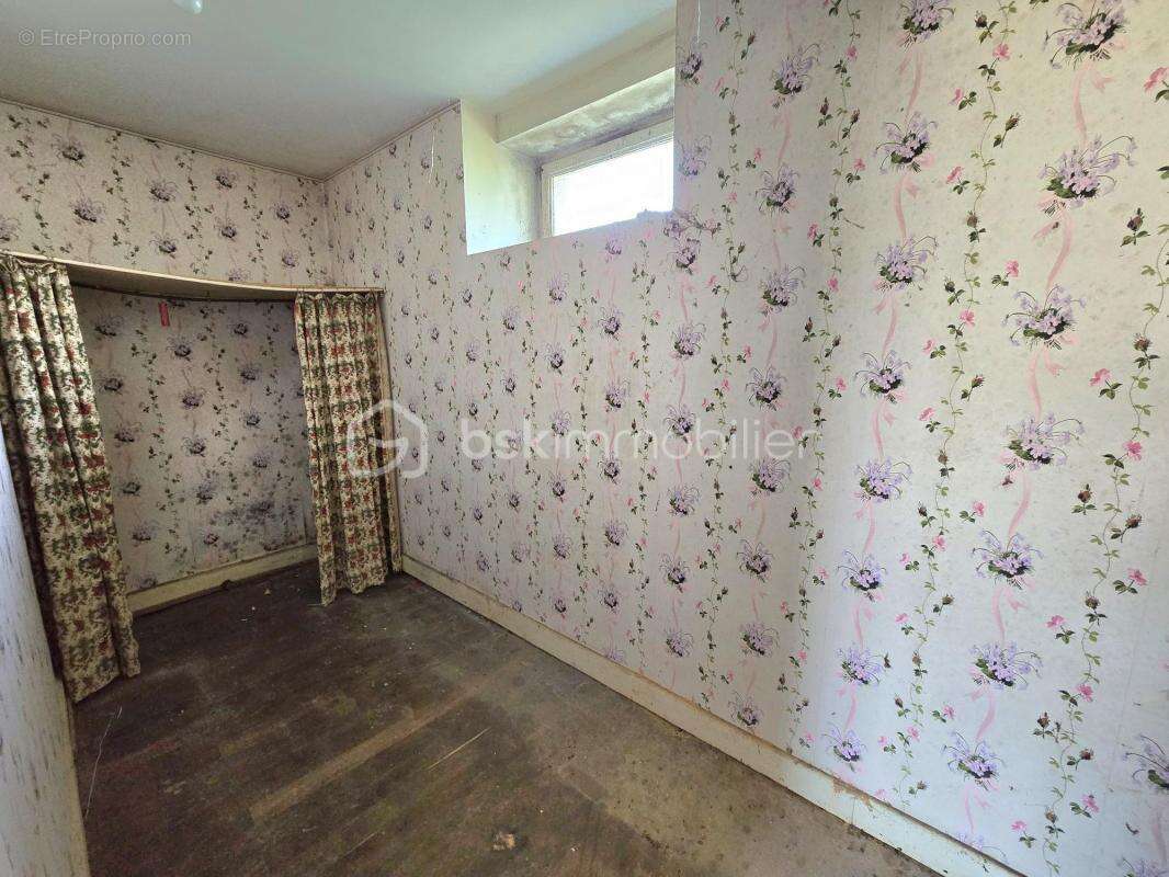 Maison à SAINT-PRIEST-BRAMEFANT