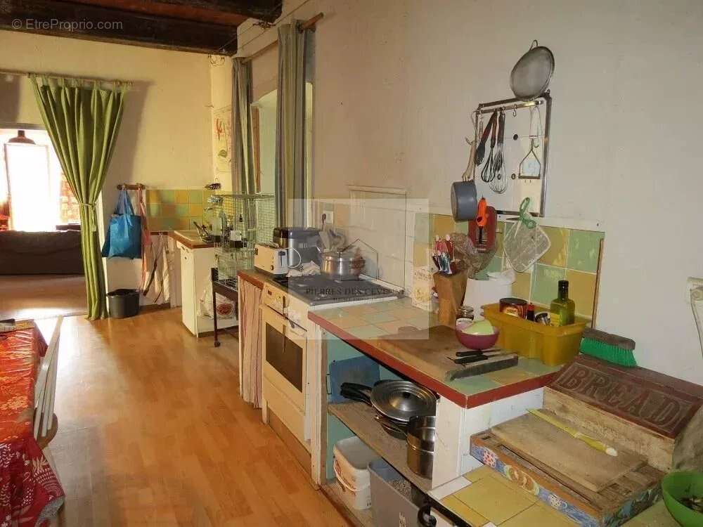 Maison à SAINT-GERMAIN-DE-CALBERTE