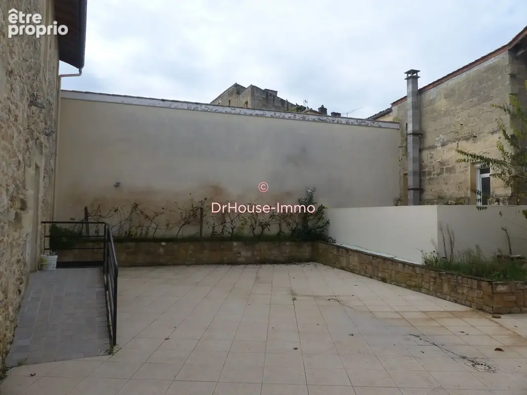 Appartement 22 pièces 450 m² à vendre à Castillon-La-Bataille (33350) - photo 10
