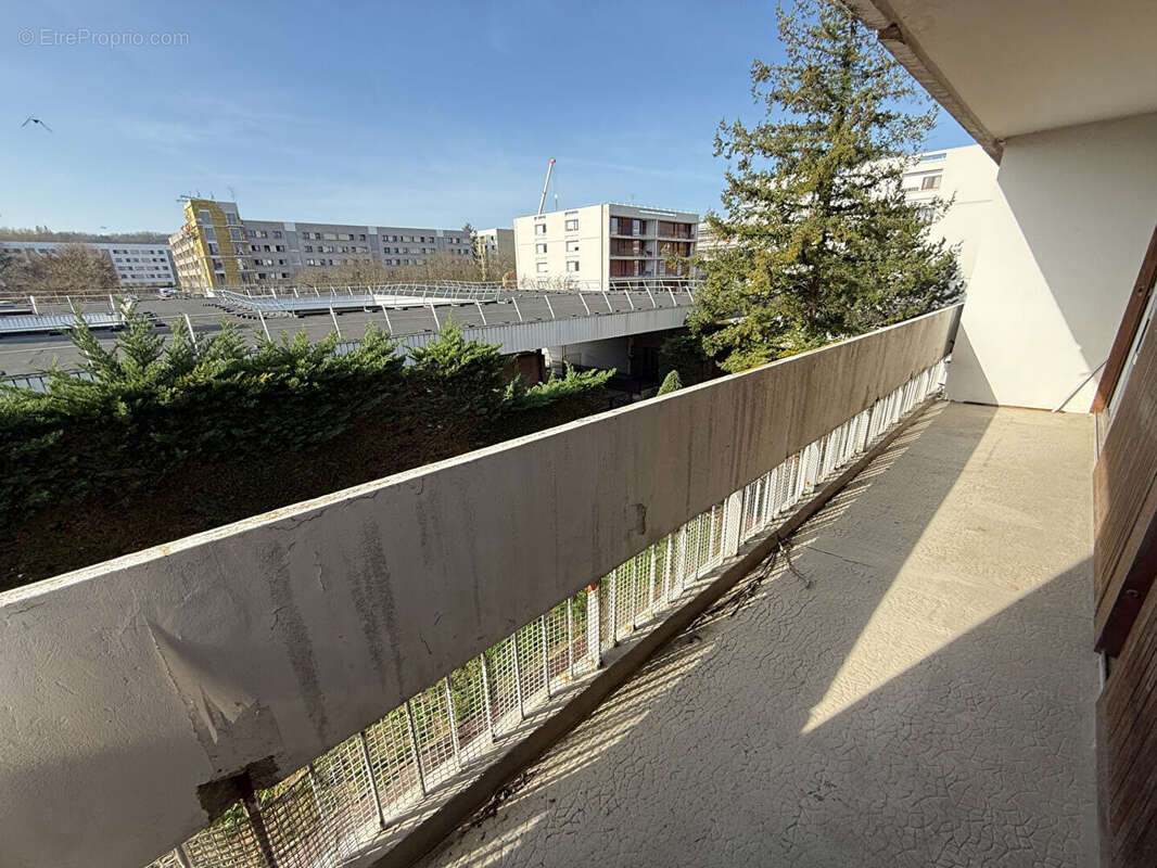Appartement à SAINT-CYR-L'ECOLE
