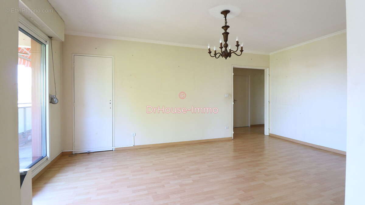 Appartement 81 m² à Lormont  - photo 5