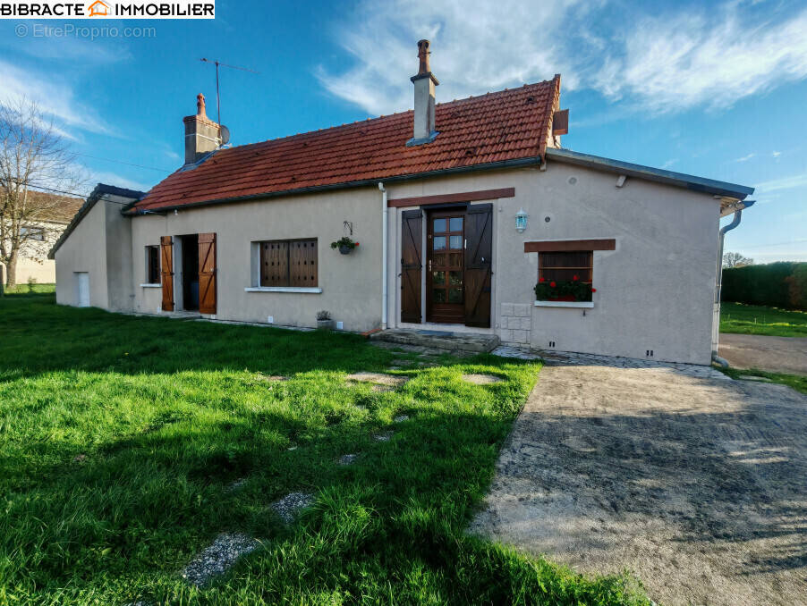 Maison à LA NOCLE-MAULAIX