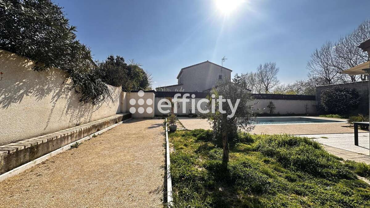 Maison à LORIOL-SUR-DROME