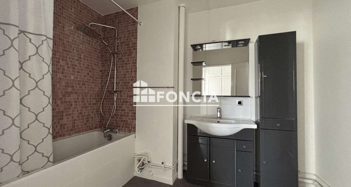 Appartement à FONTENAY-SOUS-BOIS