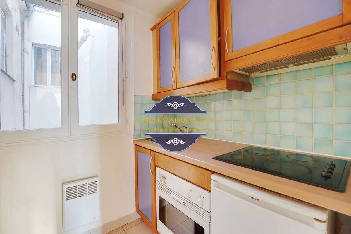 Appartement à PARIS-3E