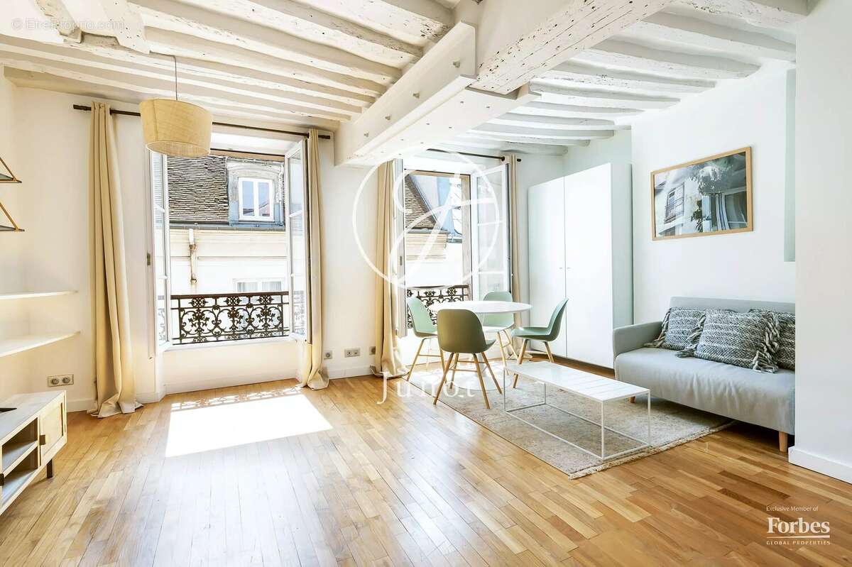 Appartement à PARIS-3E