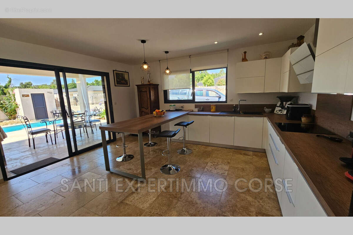 Maison 116 m² à Solaro  - photo 4