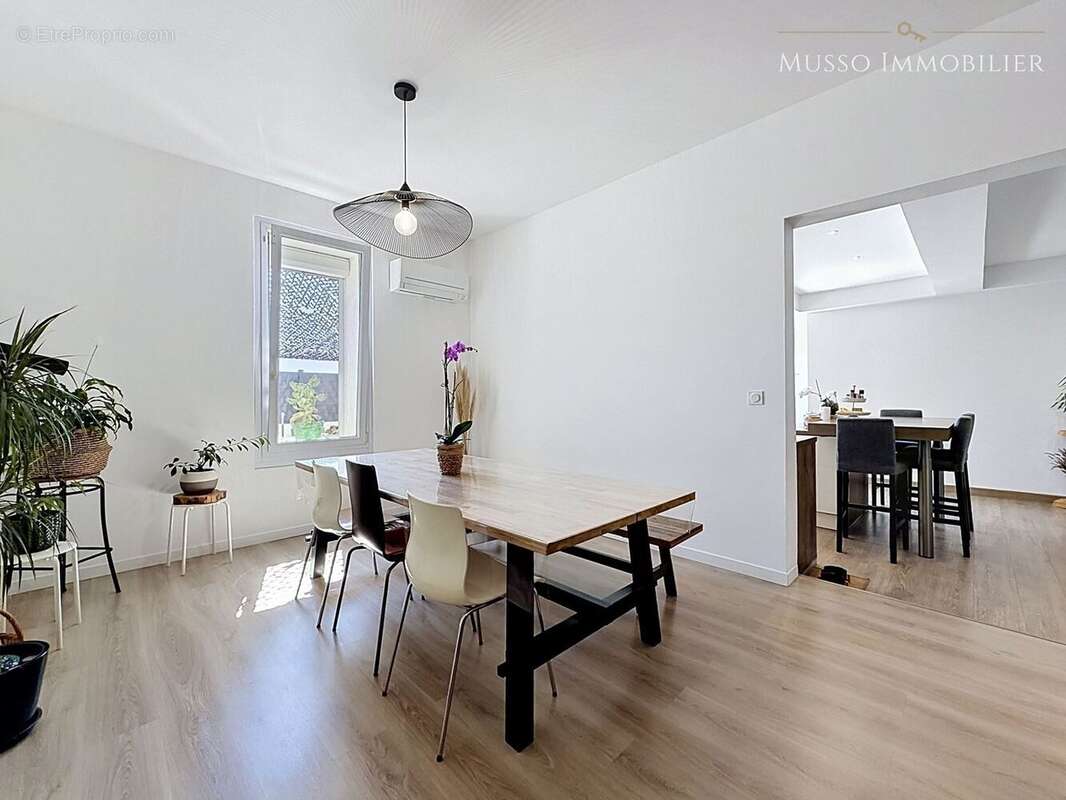 Appartement à MARSEILLE-8E