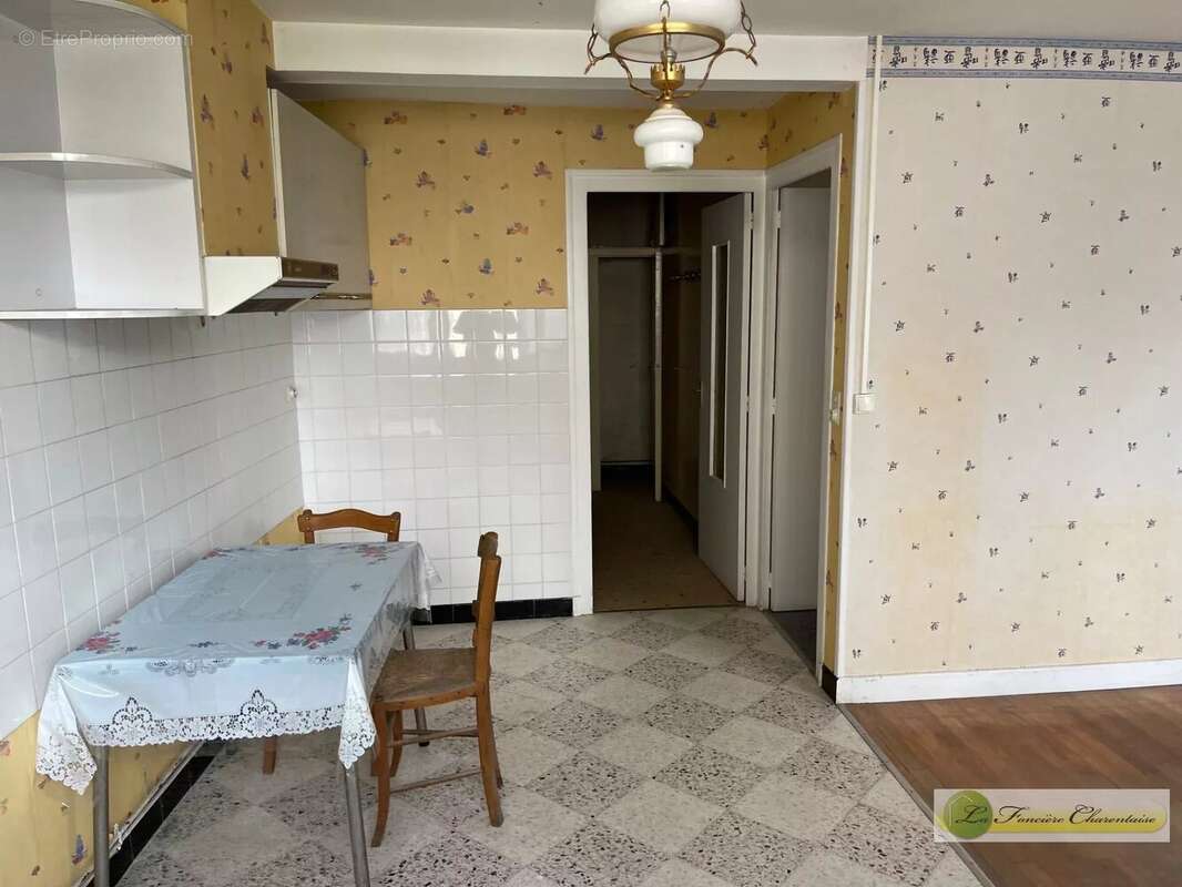 Maison à SAINT-FRAIGNE