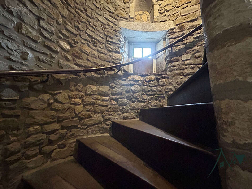 Appartement à SAINT-AMAND-MONTROND