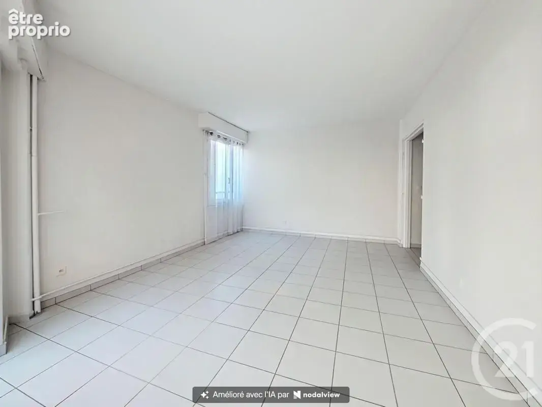 Appartement 3 pièces 69 m² à vendre à Creteil (94000) - photo 2