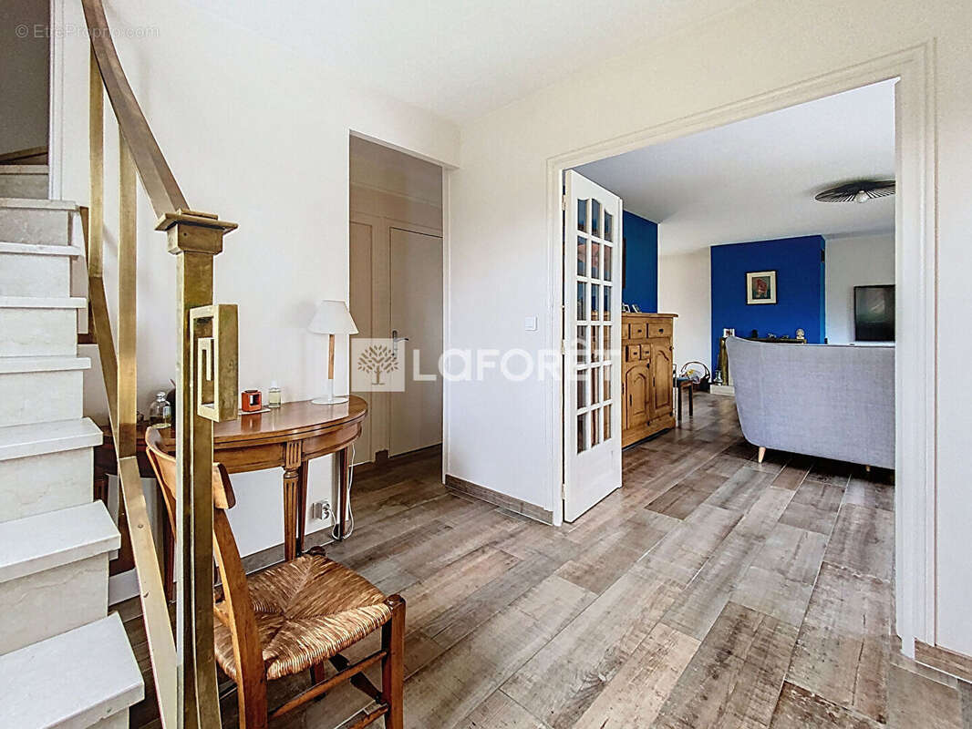 Maison à VERNEUIL-SUR-SEINE