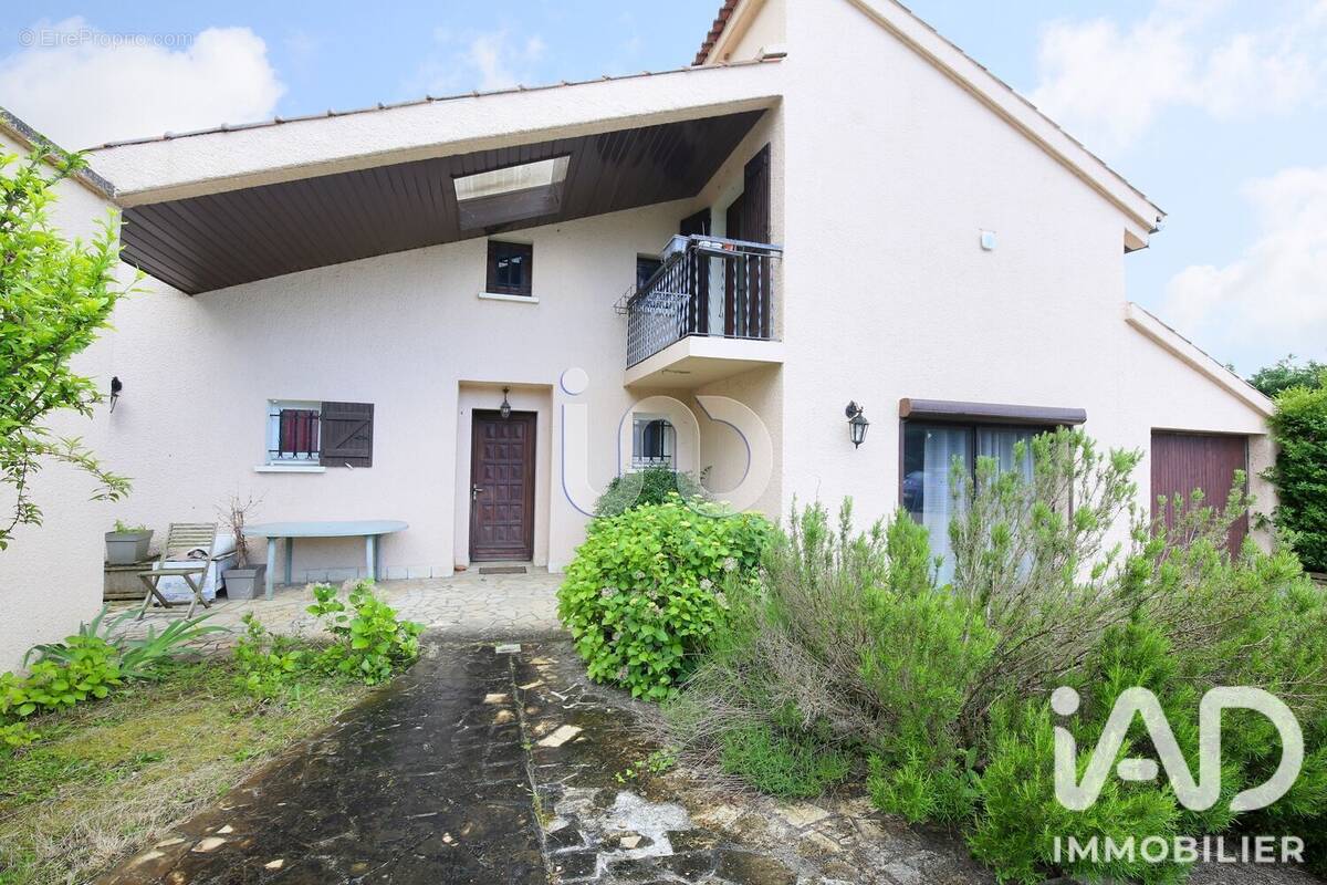 Photo 1 - Maison à MONTBERON