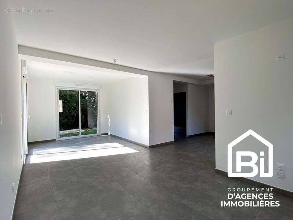 Maison à OUISTREHAM