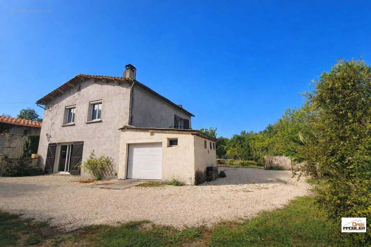 Appartement à CIERZAC